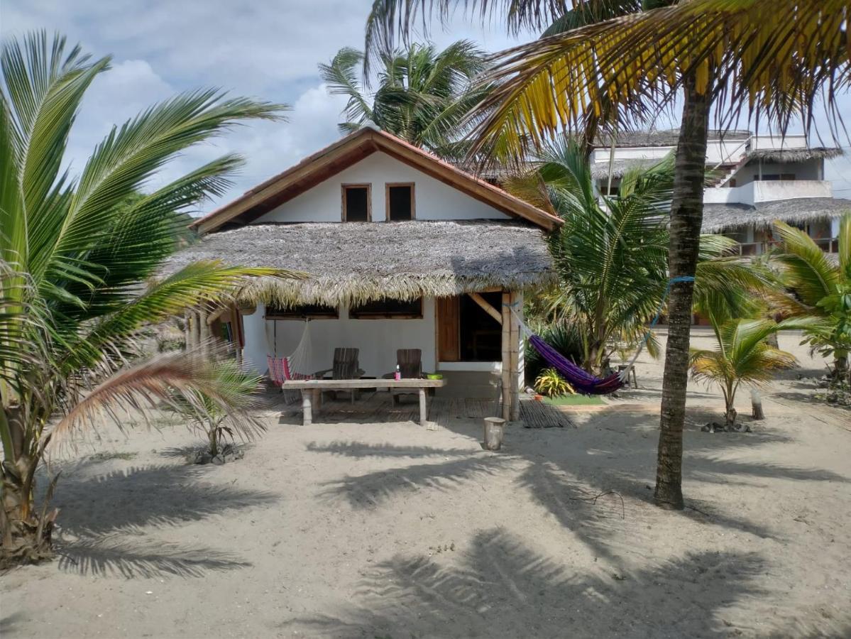 Beach Front Bungalows At The Coconut Canoa Dış mekan fotoğraf